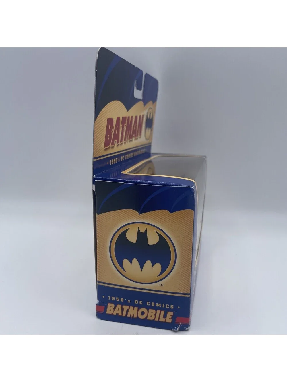 DC COMICS BATMAN 1950'S BATMOBILE CORGI 1:43 SCALE 2005